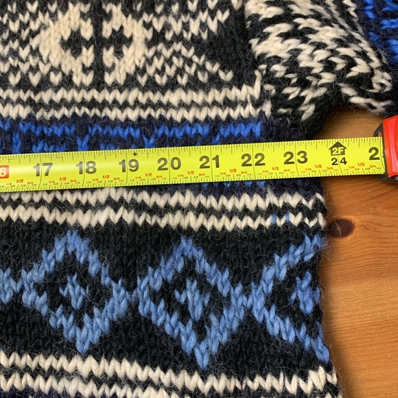 Blue, Cream and Black Patterned Sweater, Heavy, 100% wool, Oversize - Picture 8 of 10